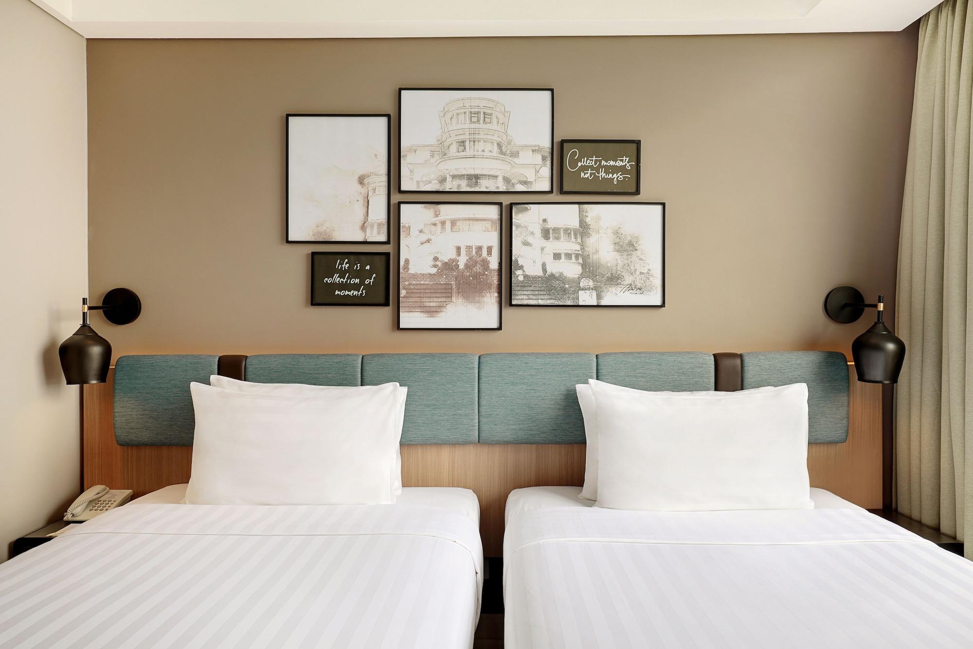 Mercure Bandung Nexa Supratman Exterior photo