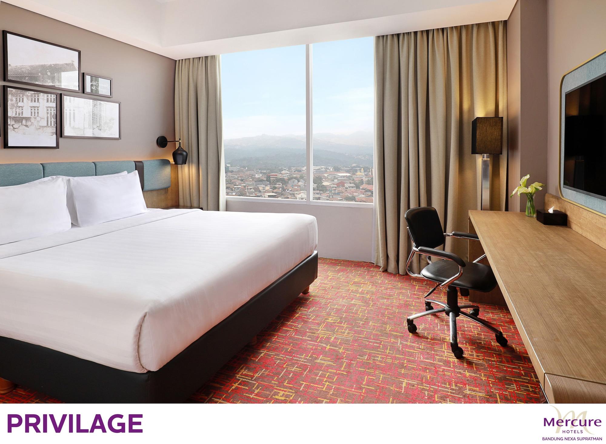 Mercure Bandung Nexa Supratman Exterior photo