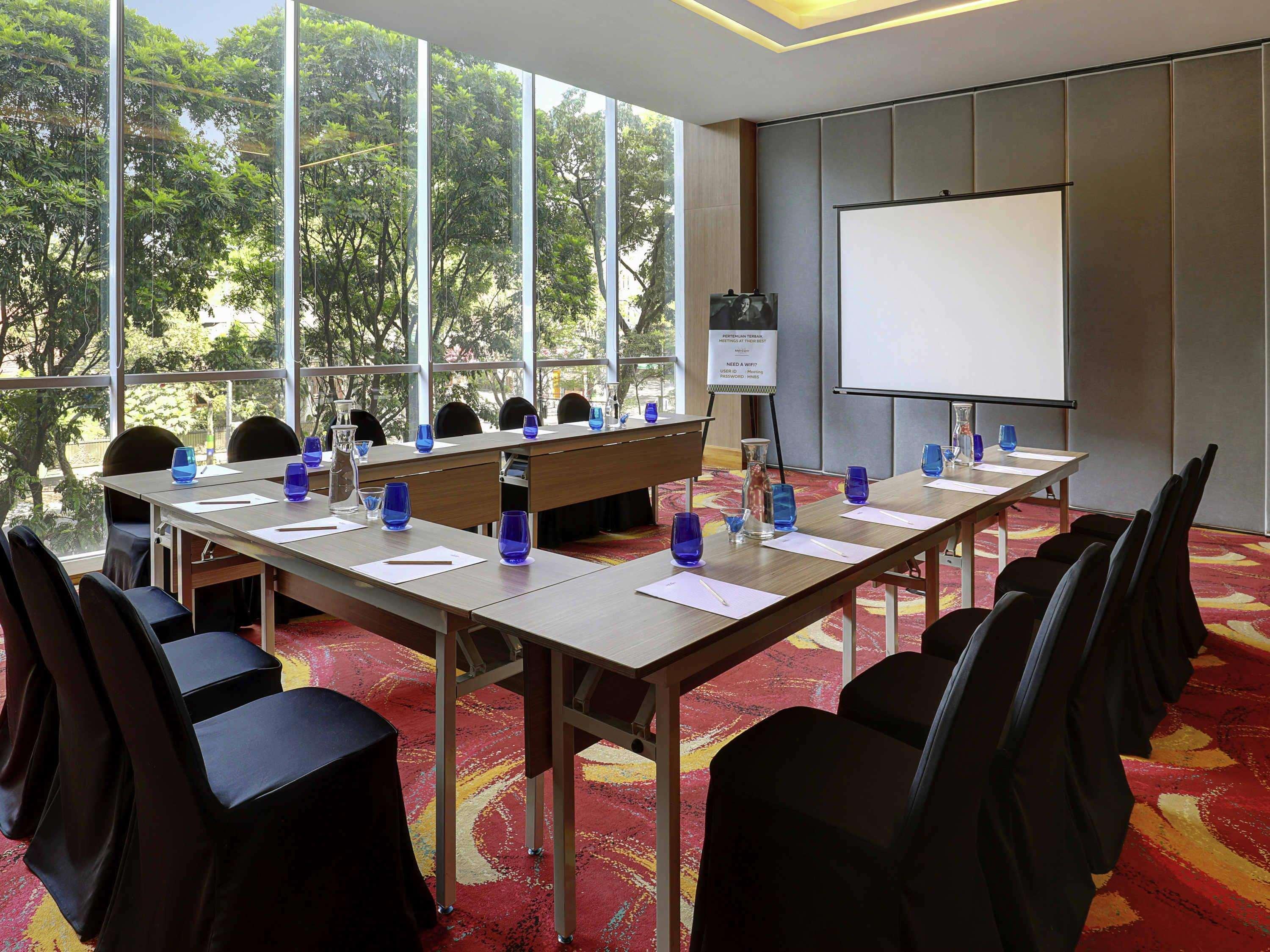 Mercure Bandung Nexa Supratman Exterior photo