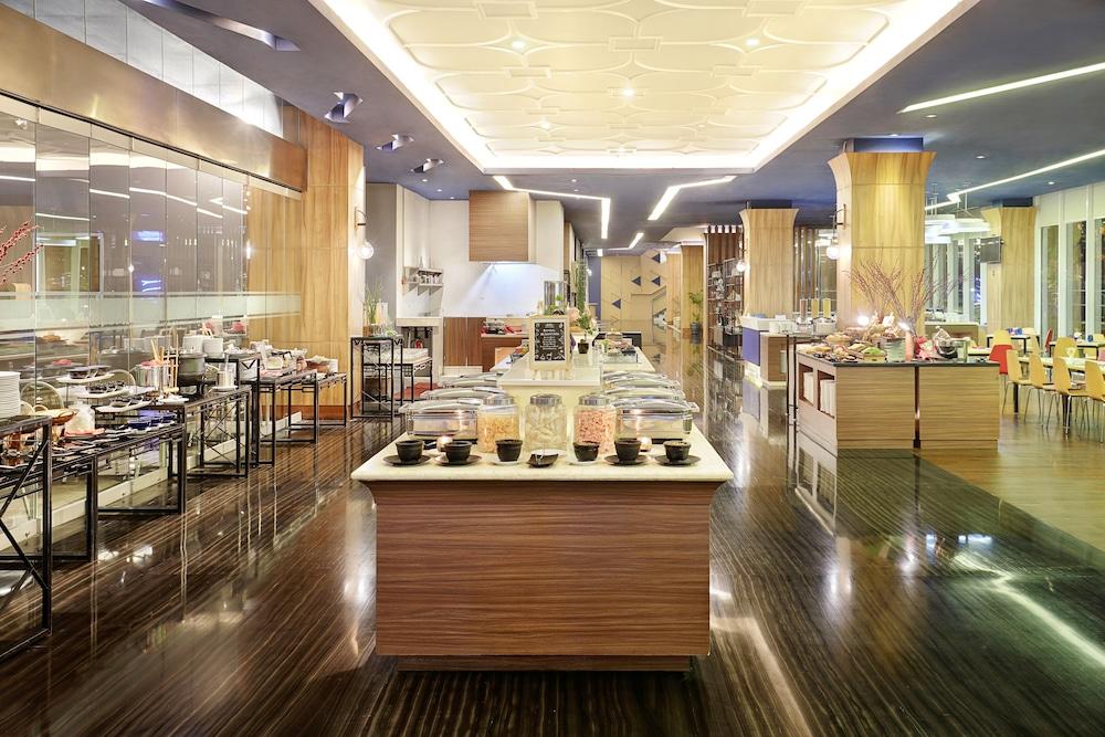 Mercure Bandung Nexa Supratman Exterior photo