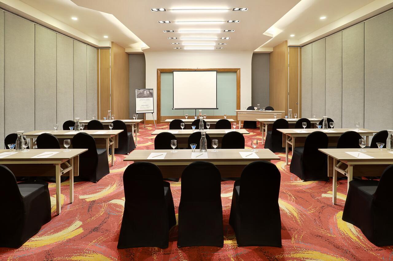 Mercure Bandung Nexa Supratman Exterior photo