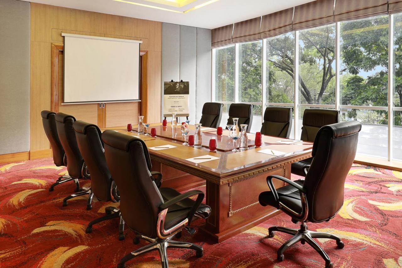 Mercure Bandung Nexa Supratman Exterior photo